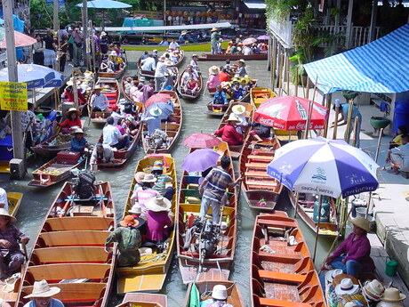 Floating market