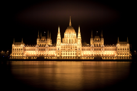 Parlement Reflections