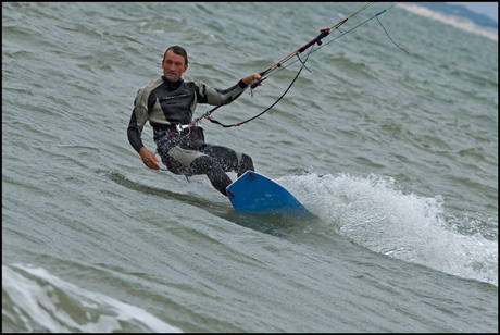 kite surfing 3
