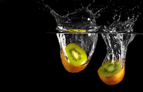 Kiwi dropped in water