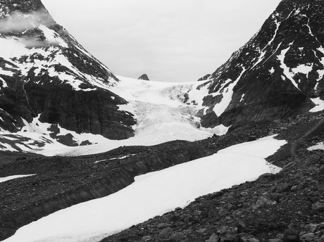 Steindalsbreen glacier