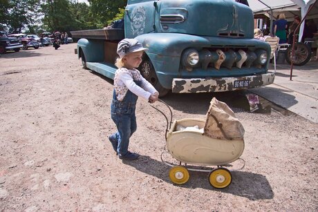 little girl with baby buggy ...☺!