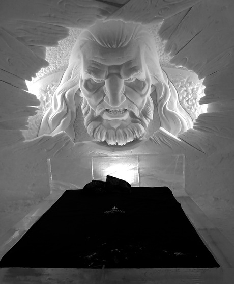 Ijshotel - nachtje slapen ?