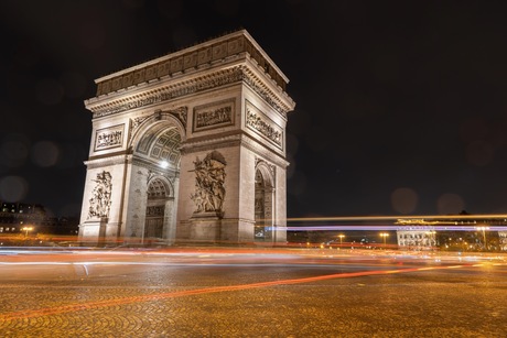 Arc de Triomphe by night