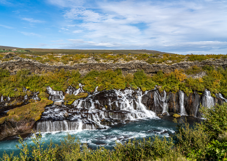 Hraunfossar waterval