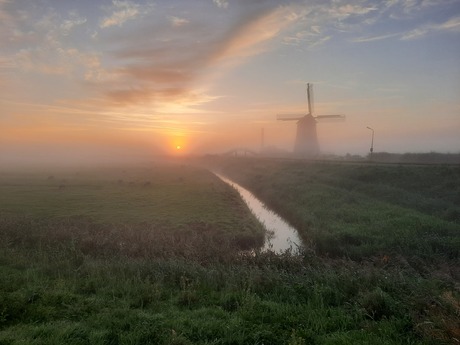 Zonsopkomst Kaagmolen