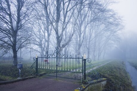 Toegang in de mist