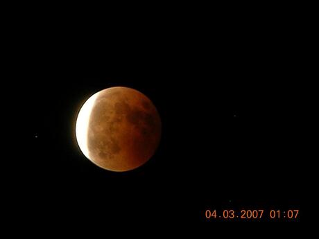 maansverduistering boven Nederland