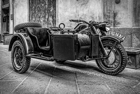 Originele SS motorfiets met zijspan...