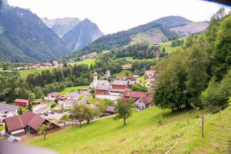 Dorpje Burserberg vanuit een andere hoek