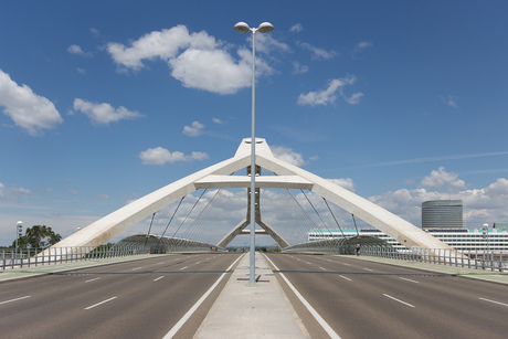 PABELLÓN PUENTE EXPO ZARAGOZA 2008