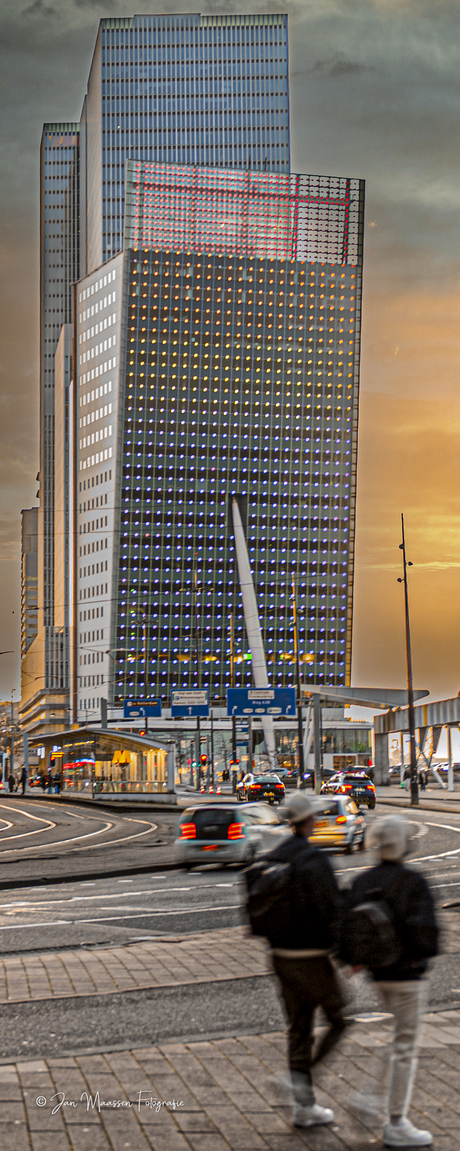 KPN kantoor langs de Nieuwe Maas