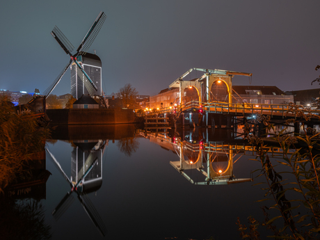 Leiden bij nacht