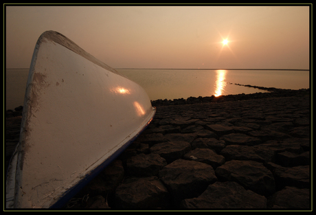 IJsselmeer tijdens zonsondergang