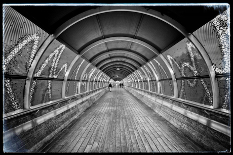 Loopbrug media park