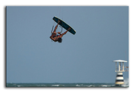 Kite surfer (3)