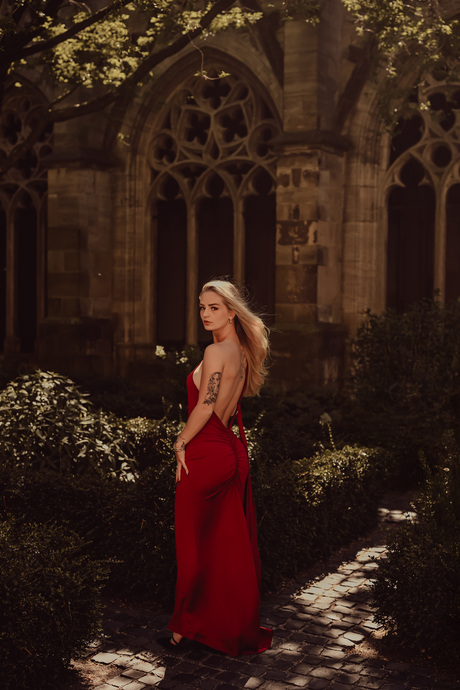 Beauty in red