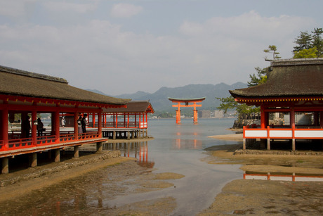 De "drijvende" torii van Itsukushima-jinja