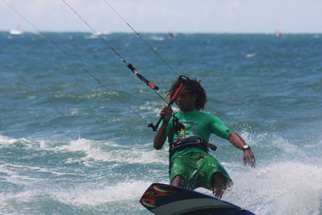 KITE SURFEN