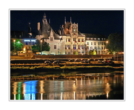 Saumur bij nacht