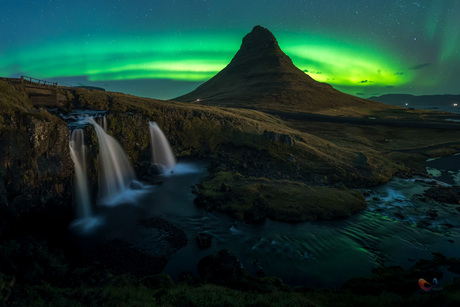 Aurora boven IJsland