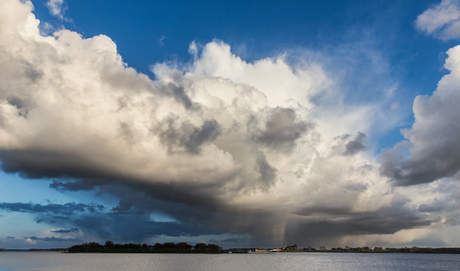 Wolkenbreuk boven Veere!