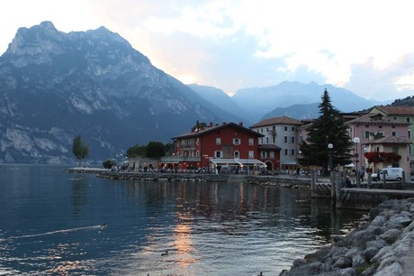 Restaurant aan het water