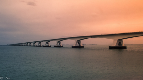 Zonsopkomst, Zeelandbrug.