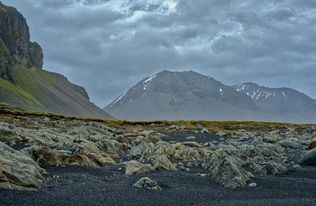 IJslands berglandschap