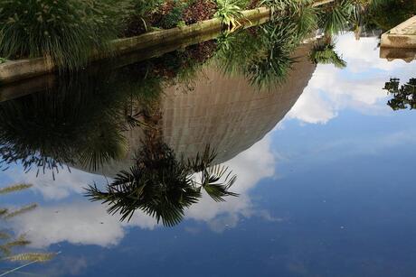 Reflektie planetarium Artis