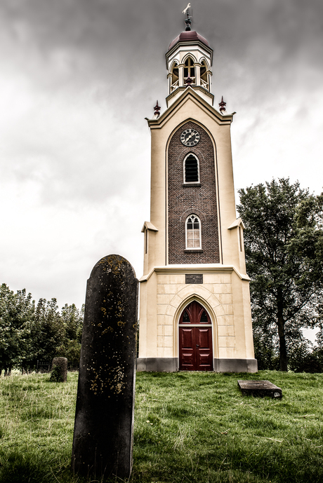 Toren van westerdijkshorn, parel in het Groninger landschap