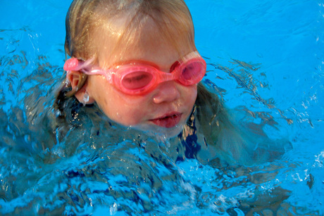 Silke in zwembad