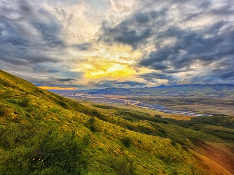 Zicht vanuit de top van de Valahnjúkur 