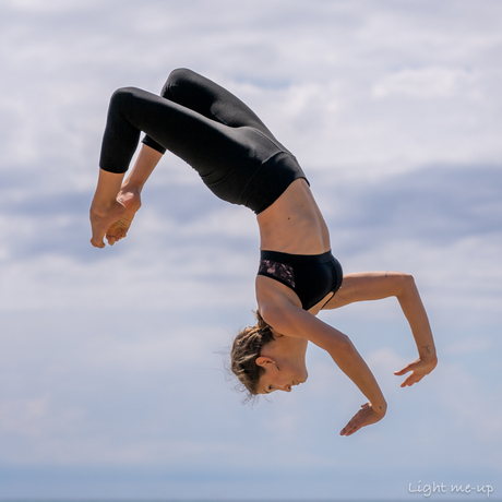 Acro Yoga