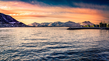 sunset Tromso havn