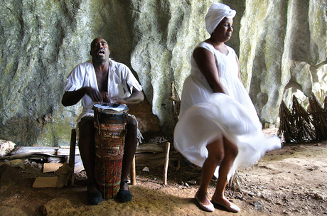 Cave dance, Cuba