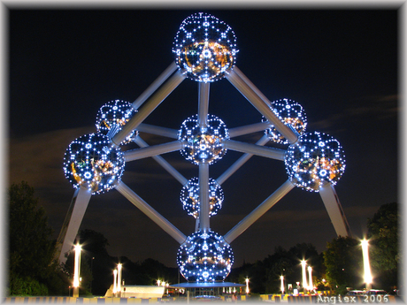 Atomium By Night