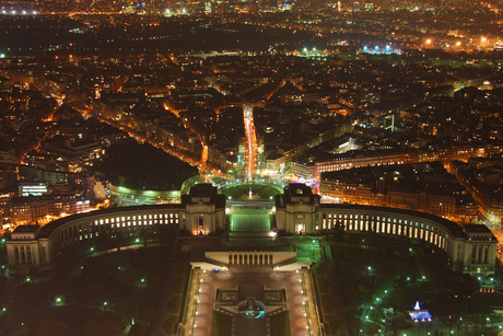 Parijs by night..