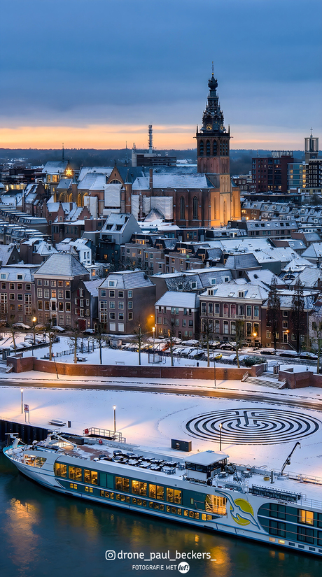 Waalkade | Stevenskerk, Nijmegen