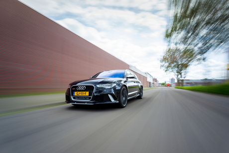 automotive rig shot Audi RS 6