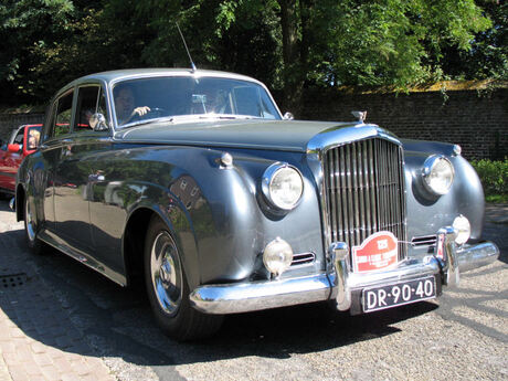 Bentley S1