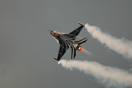 KLU demo F-16