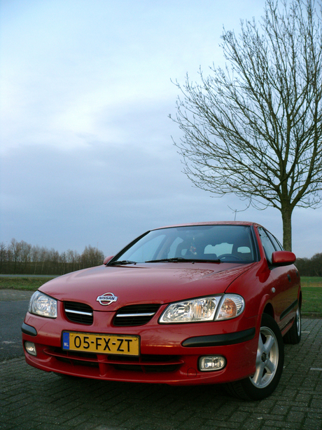 Nissan Almera