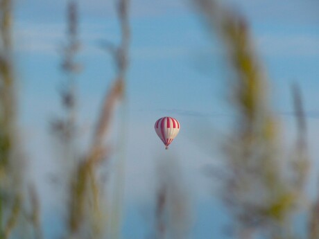 Ballonvaren op een mooie zomeravond.