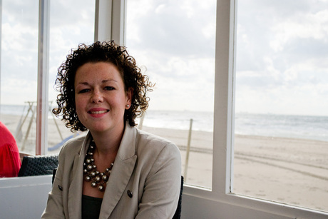 Portret bij strandtent