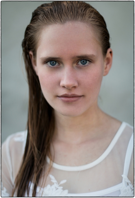 | b i r t h d a y g i r l |