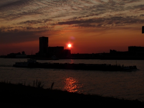 Zonsondergang in Rotterdam