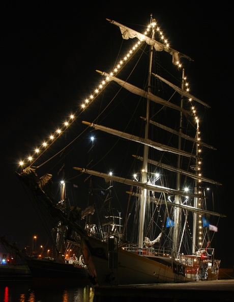 Sail de Ruyter by night (2)