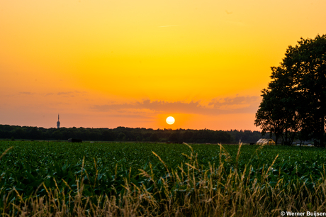 Zonsondergang   In Roosendaal