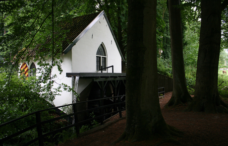 Waterhuisje op landgoed Molecaten